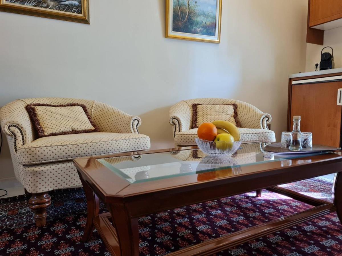 Papastavrou Apartments Kalavryta Extérieur photo