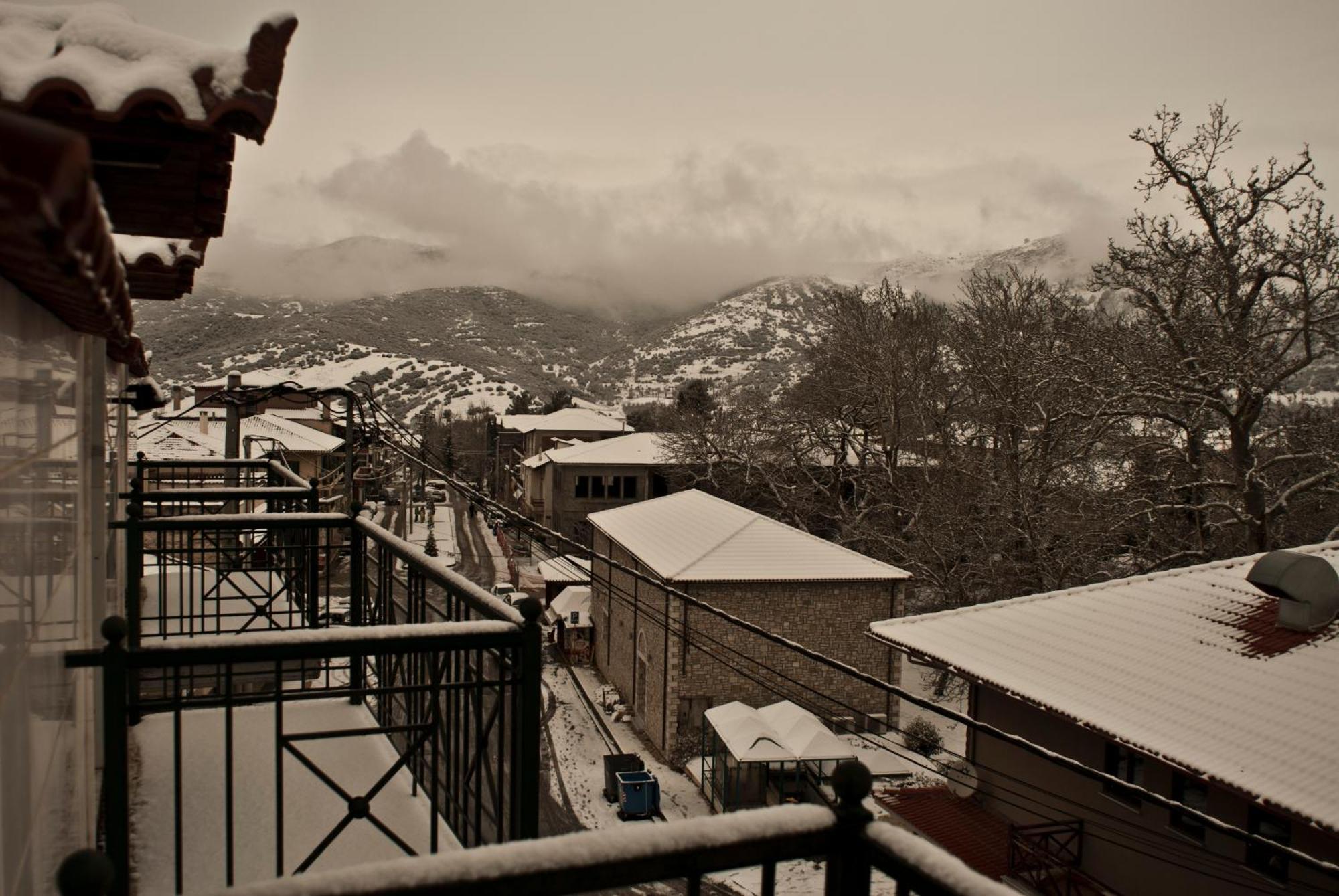 Papastavrou Apartments Kalavryta Extérieur photo